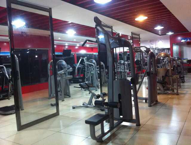 廣東佛山動(dòng)嵐健身房加盟店面裝修展示